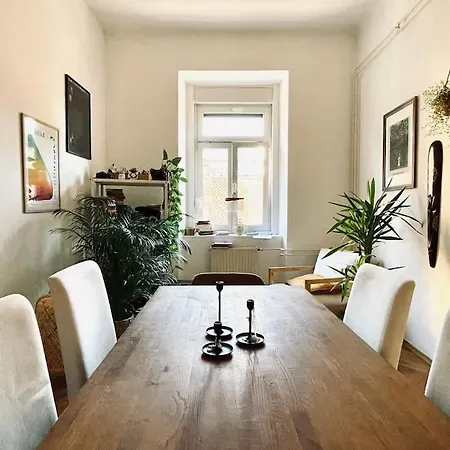Spacious In Center